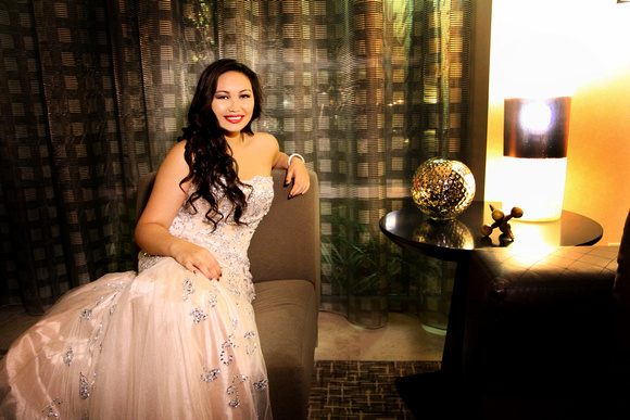 Stephanie Villarin Debu   dec 17,  2012 243edt1_pp